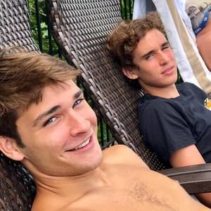 Meet your Posher, Joseph